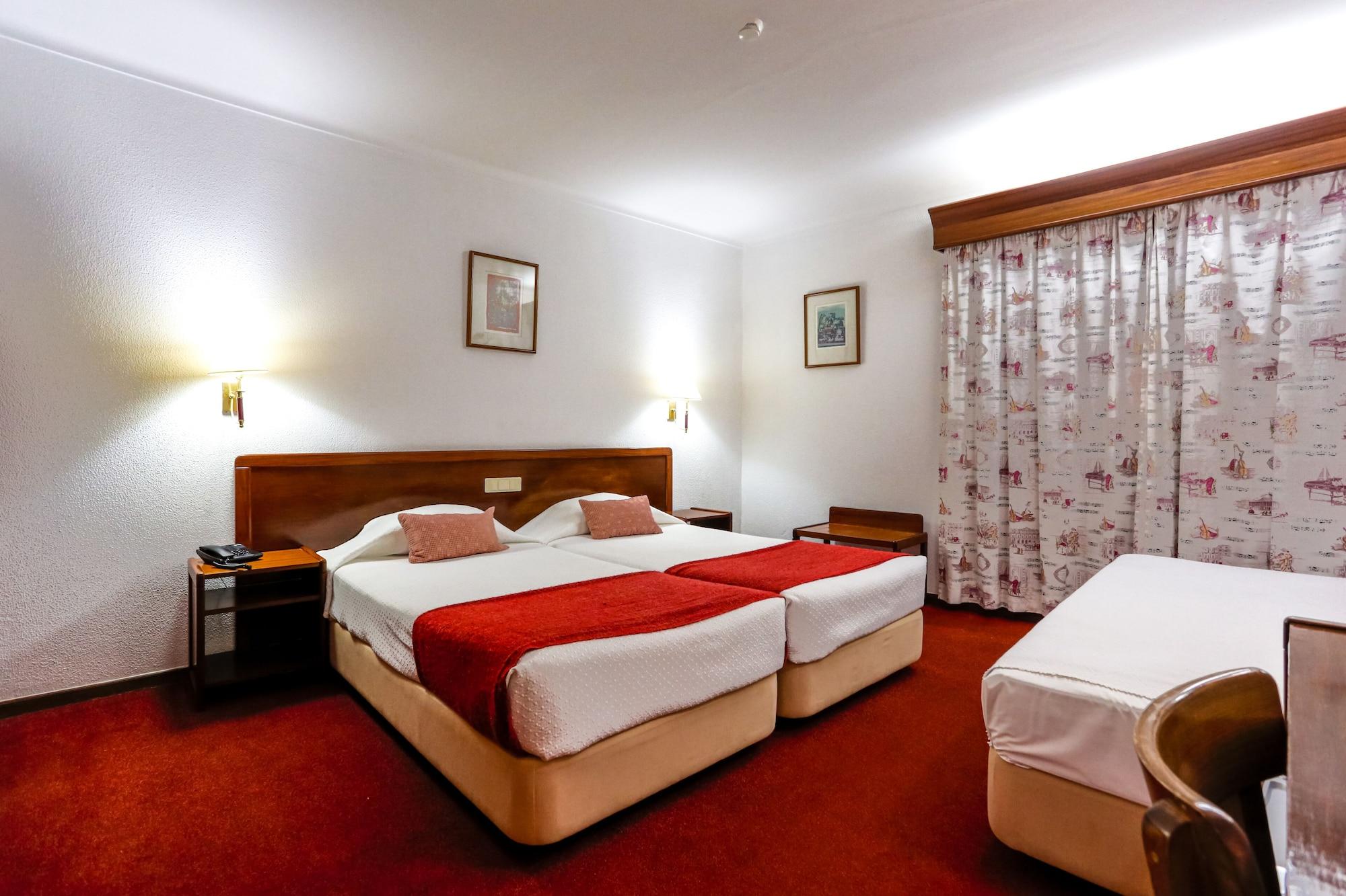 Hotel Arangues Сетубал Екстер'єр фото